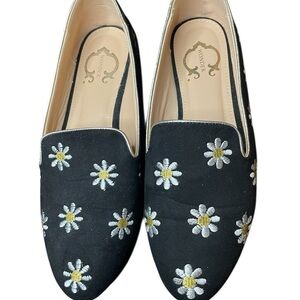 C. Wonder Black Daisy Embroidered flats 7.5